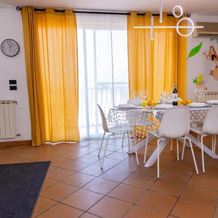 Apartmán Holidays House Irma *